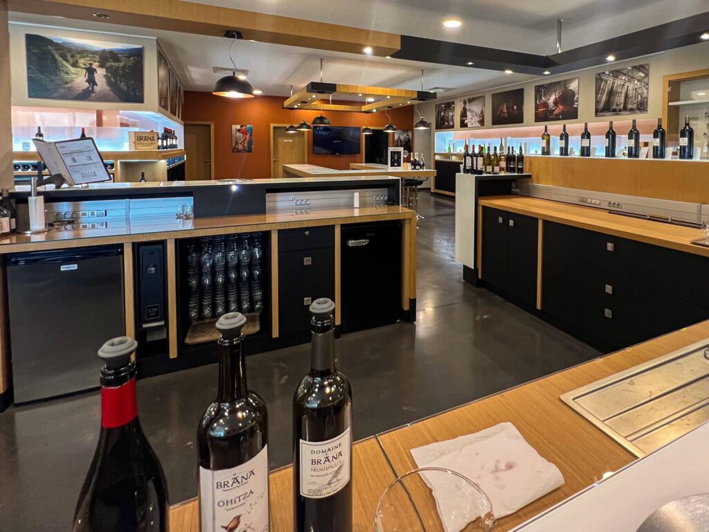 aop irouleguy maison brana boutique aop irouléguy