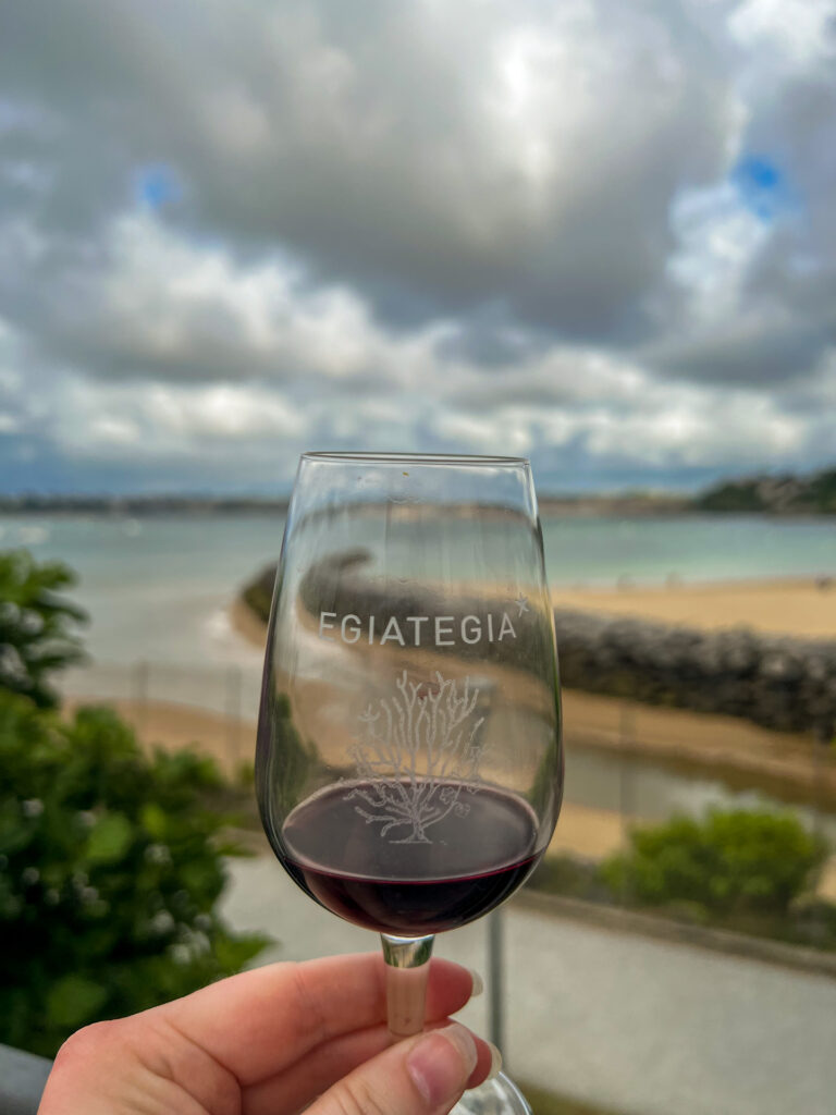 baie socoa egiategia vin rouge vinification sous-marine