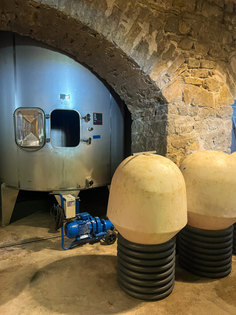 chai egiategia cuves terre mer vinification sous-marine